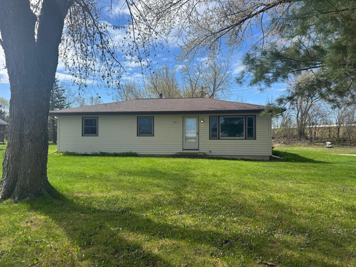 111 Grahl Ave, Eden, WI 53019