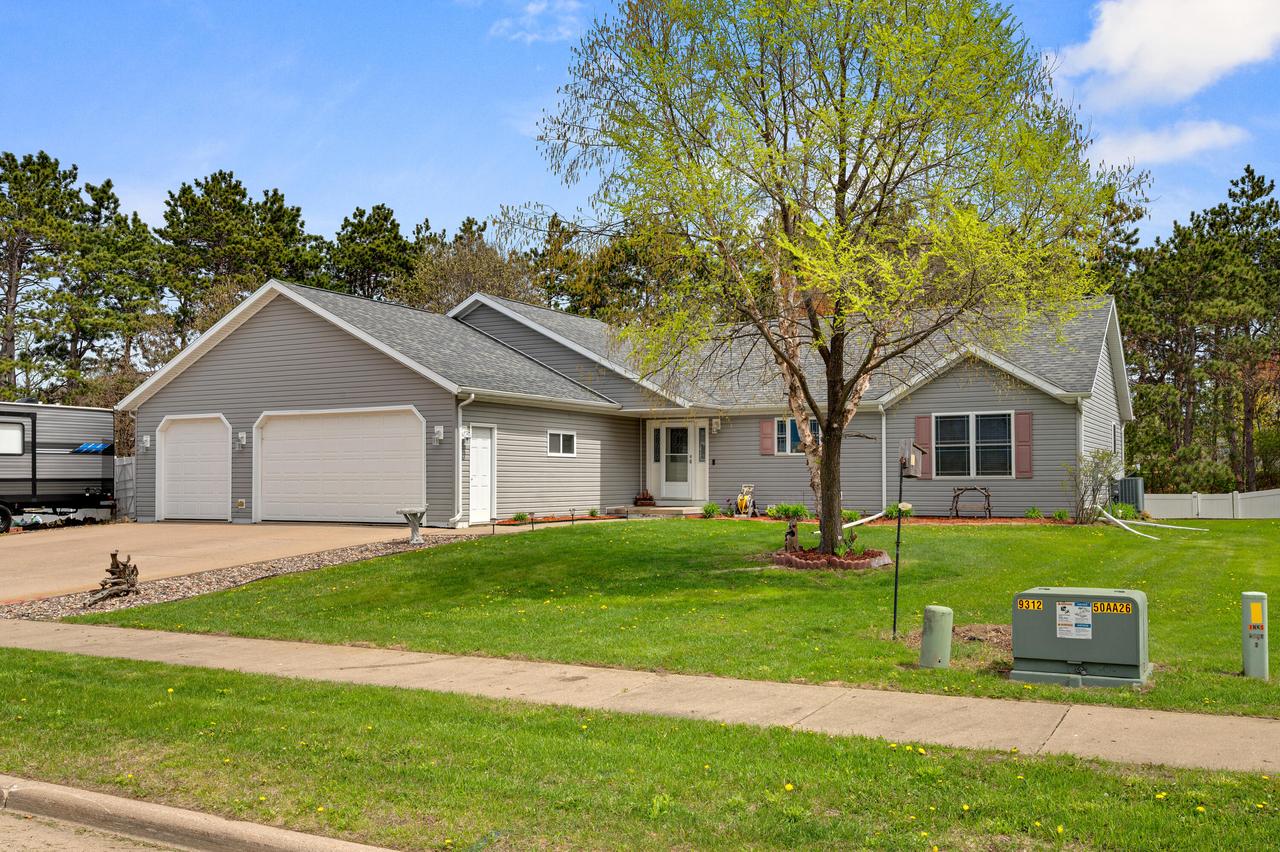 1061 Hanson Pl, Sparta, WI 54656
