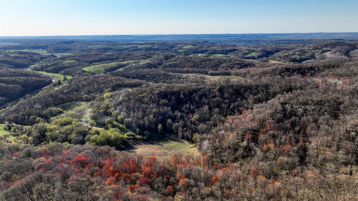 000 H Olson Rd, Farmington, WI 54644