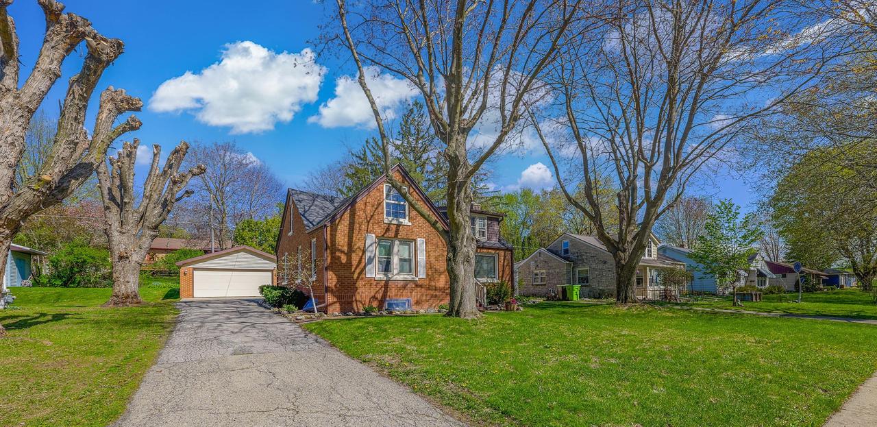 516 Seitz Ave, Mayville, WI 53050