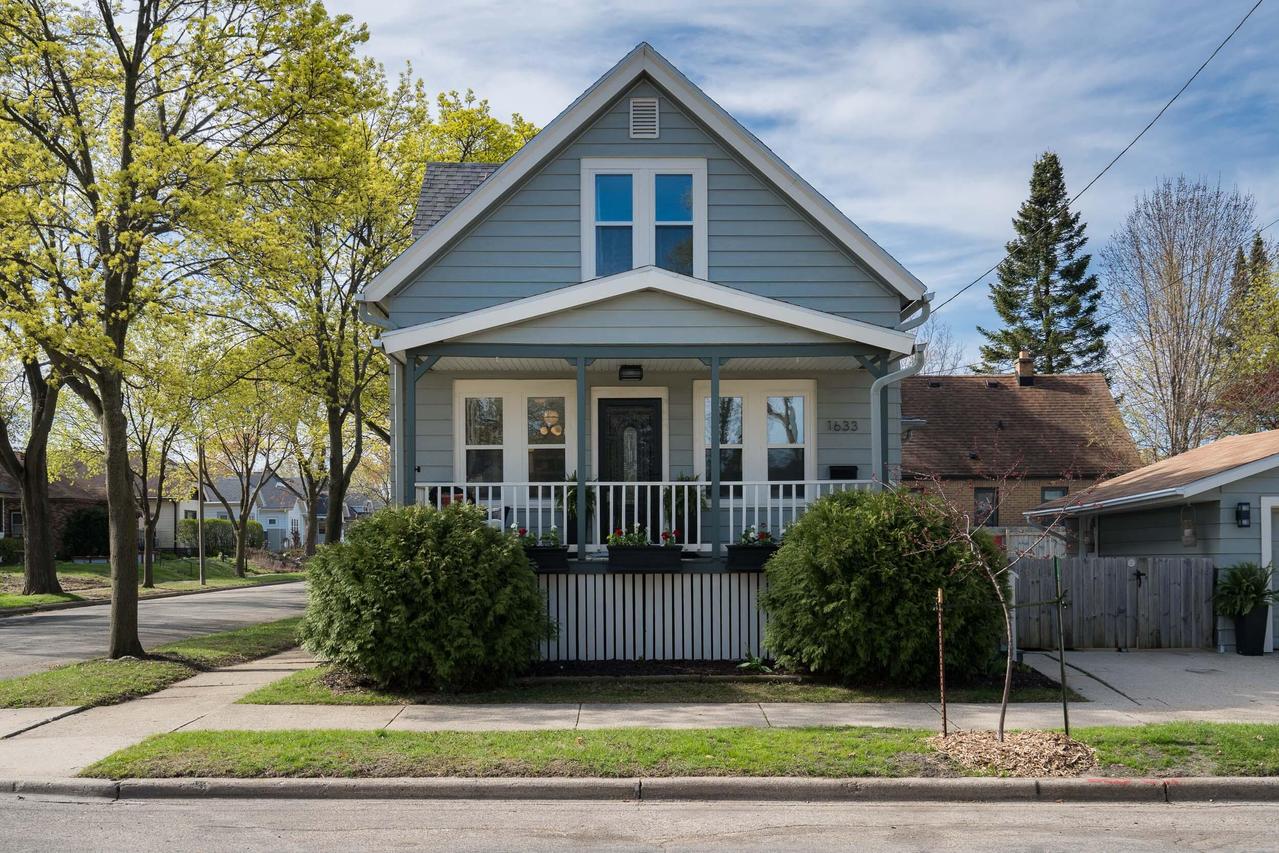 1633 E Saveland Ave, Milwaukee, WI 53207