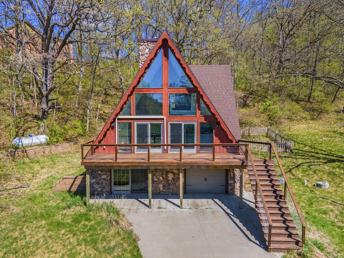 W5685 W Koss Rd, Onalaska, WI 54650