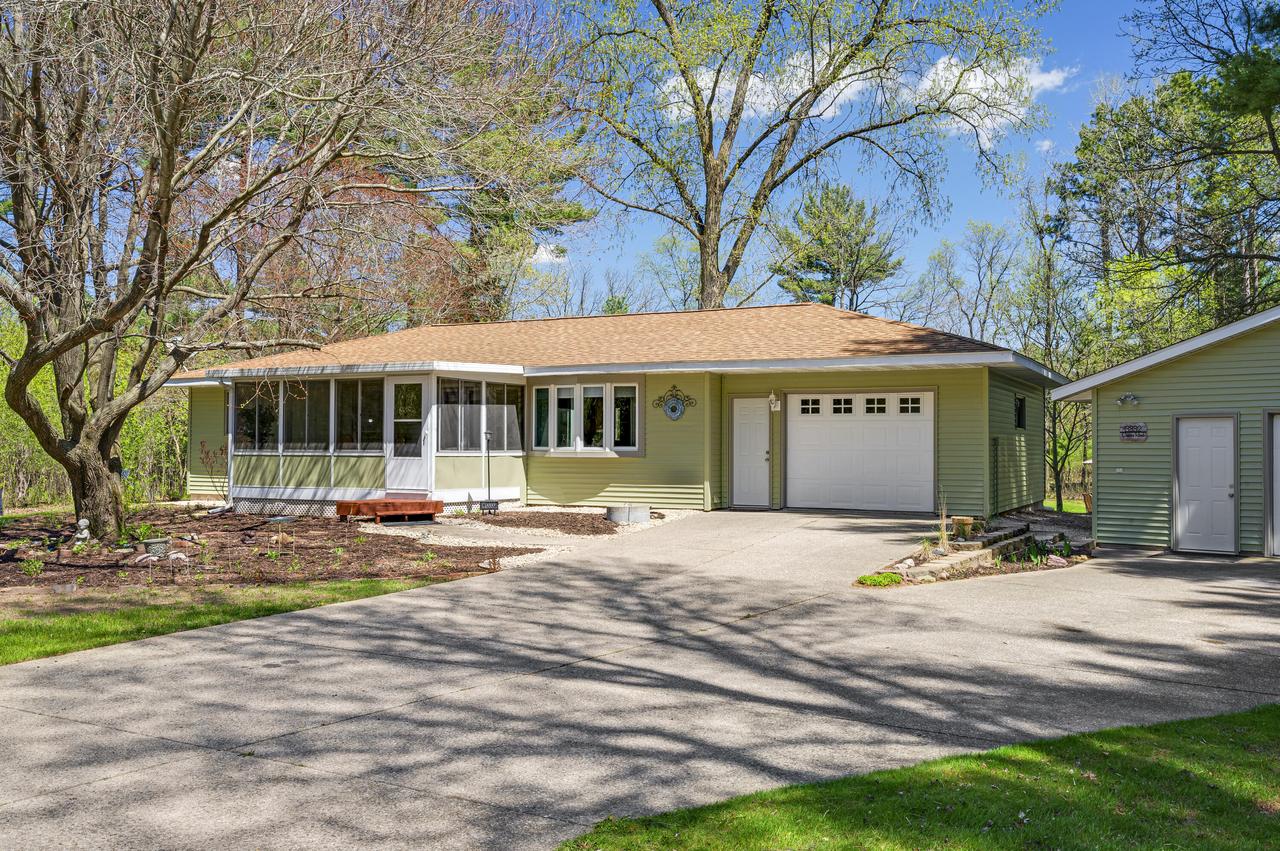 N13332 Canar Rd, Trempealeau, WI 54661