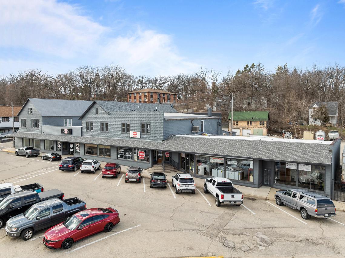 202 E Main St #5, Twin Lakes, WI 53181