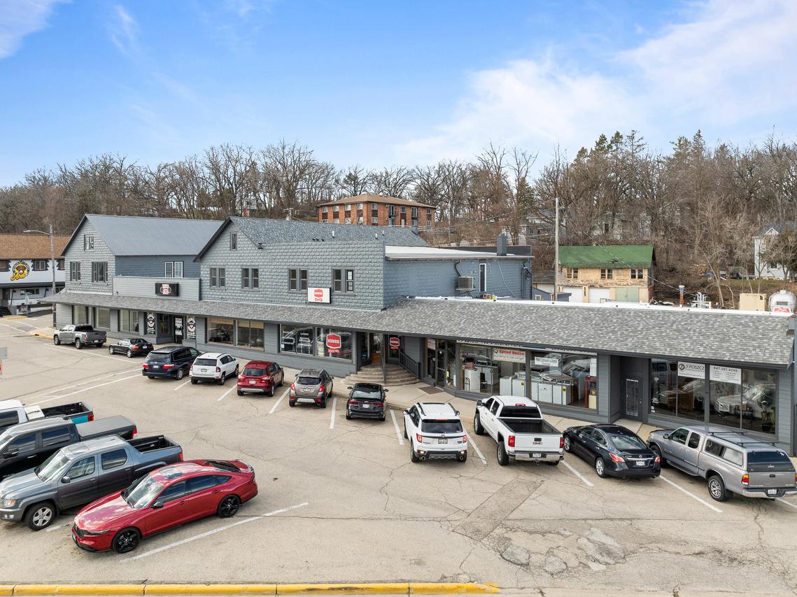 202 E Main St #8, Twin Lakes, WI 53181