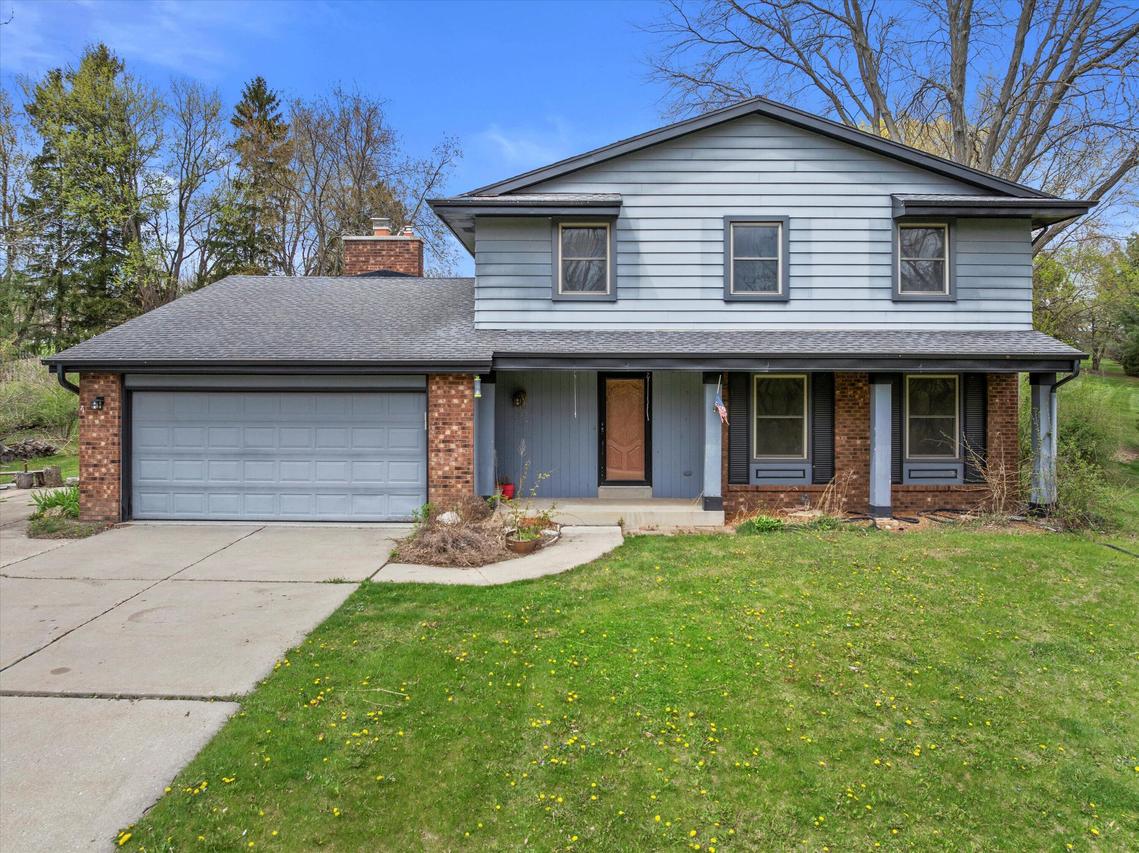 N50W26188 Bayberry Dr, Lisbon, WI 53072