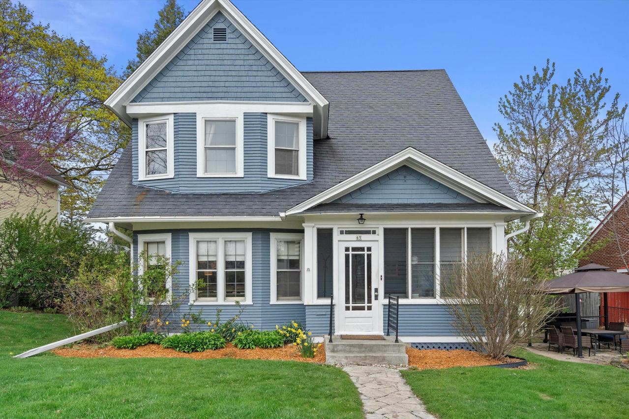 65 S Main St, Hartford, WI 53027