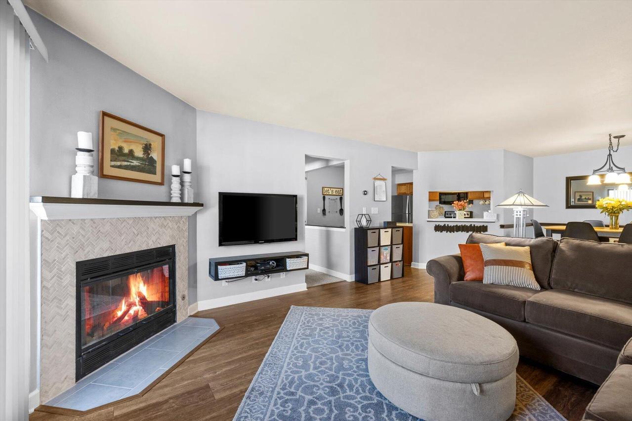 384 Park Hill #A, Pewaukee, WI 53072
