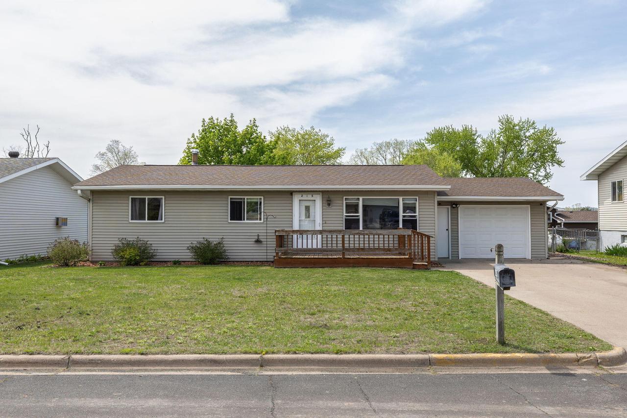 215 Elm Dr, Stoddard, WI 54658