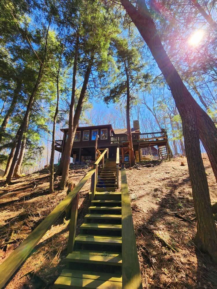 1370 Schomann Rd, Three Lakes, WI 54562