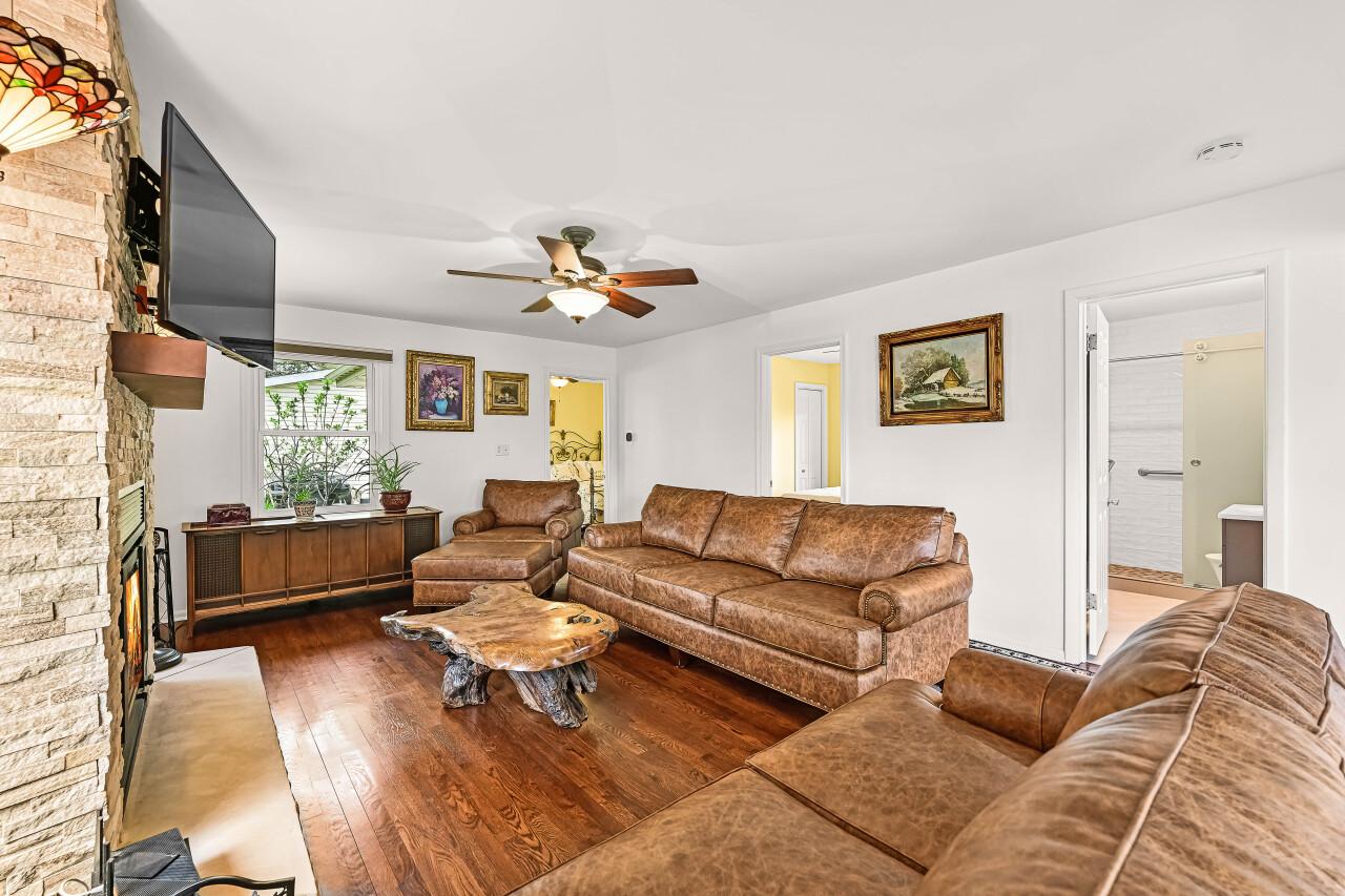 1612 Willow Rd, Twin Lakes, WI 53181