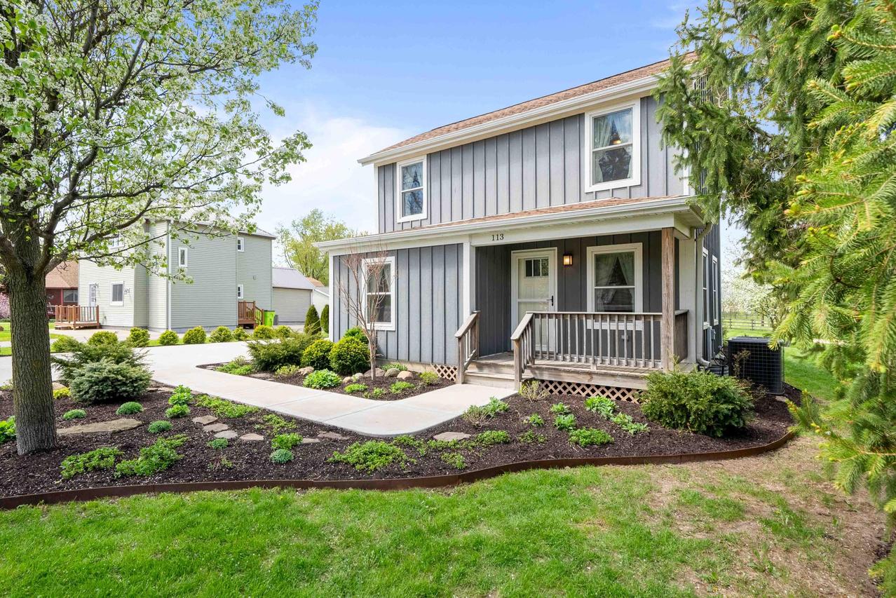 113 E School St, Sharon, WI 53585