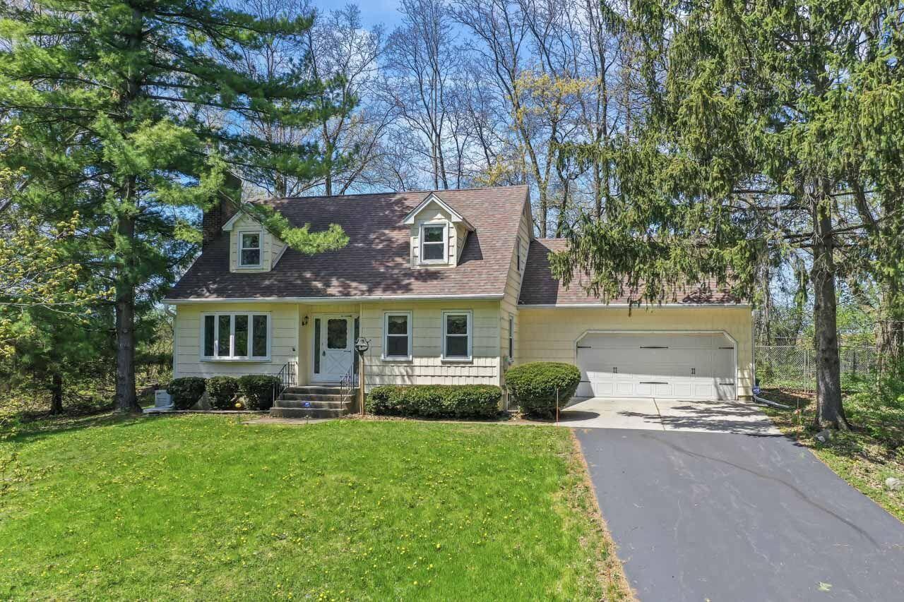 6418 218th Ave, Salem Lakes, WI 53104