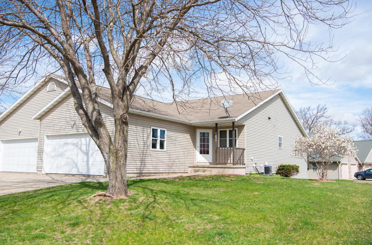 624 Westwynd Ct, Mazomanie, WI 53560