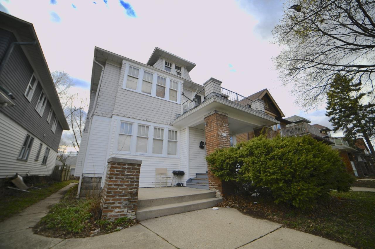 2633 N 50th St #2635, Milwaukee, WI 53210