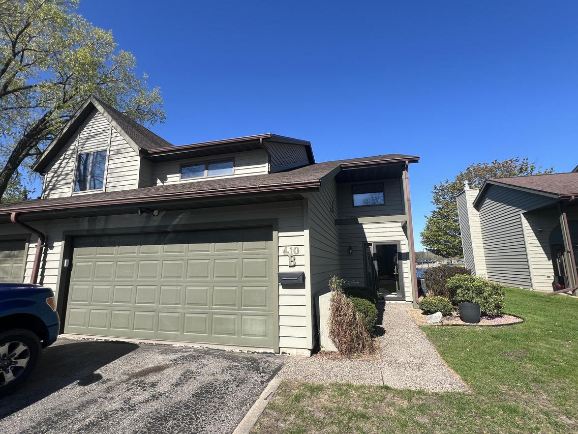 410 Gillette St #Unit B, La Crosse, WI 54603