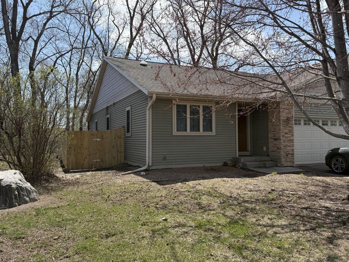422 Callaway Blvd, Campbell, WI 54603