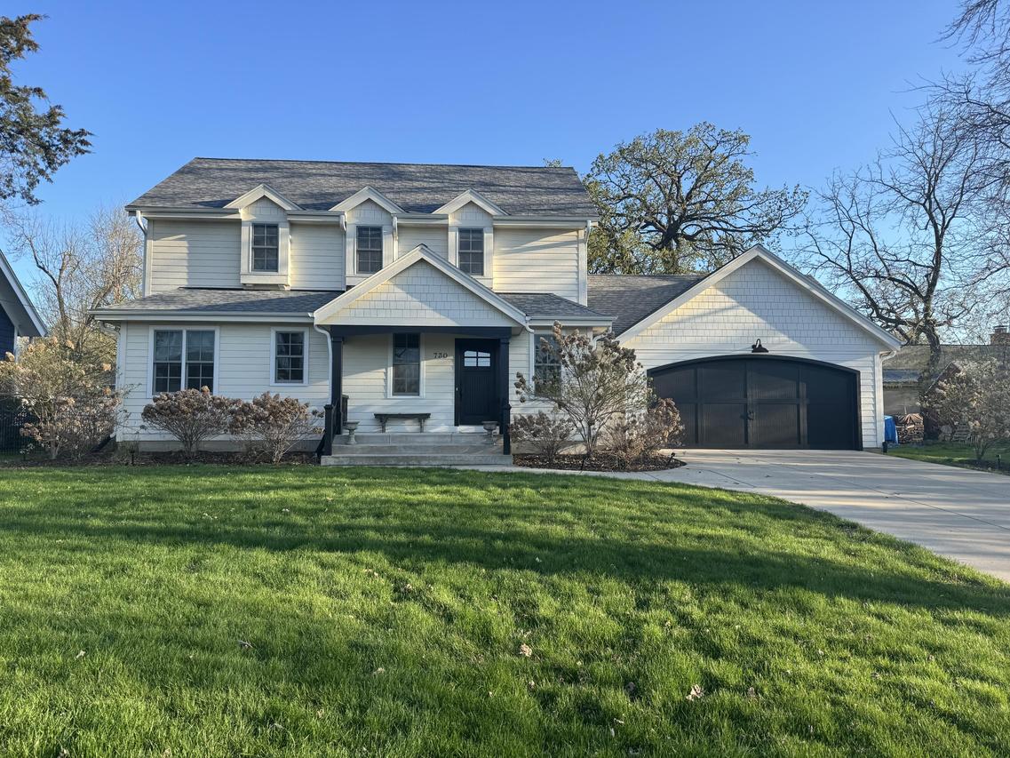 730 Mill St, Delafield, WI 53018