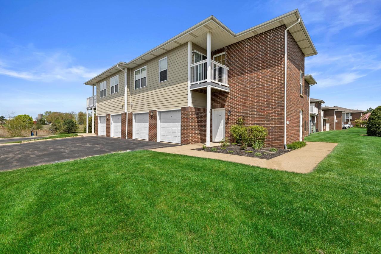 6865 99th Pl #AA, Pleasant Prairie, WI 53158