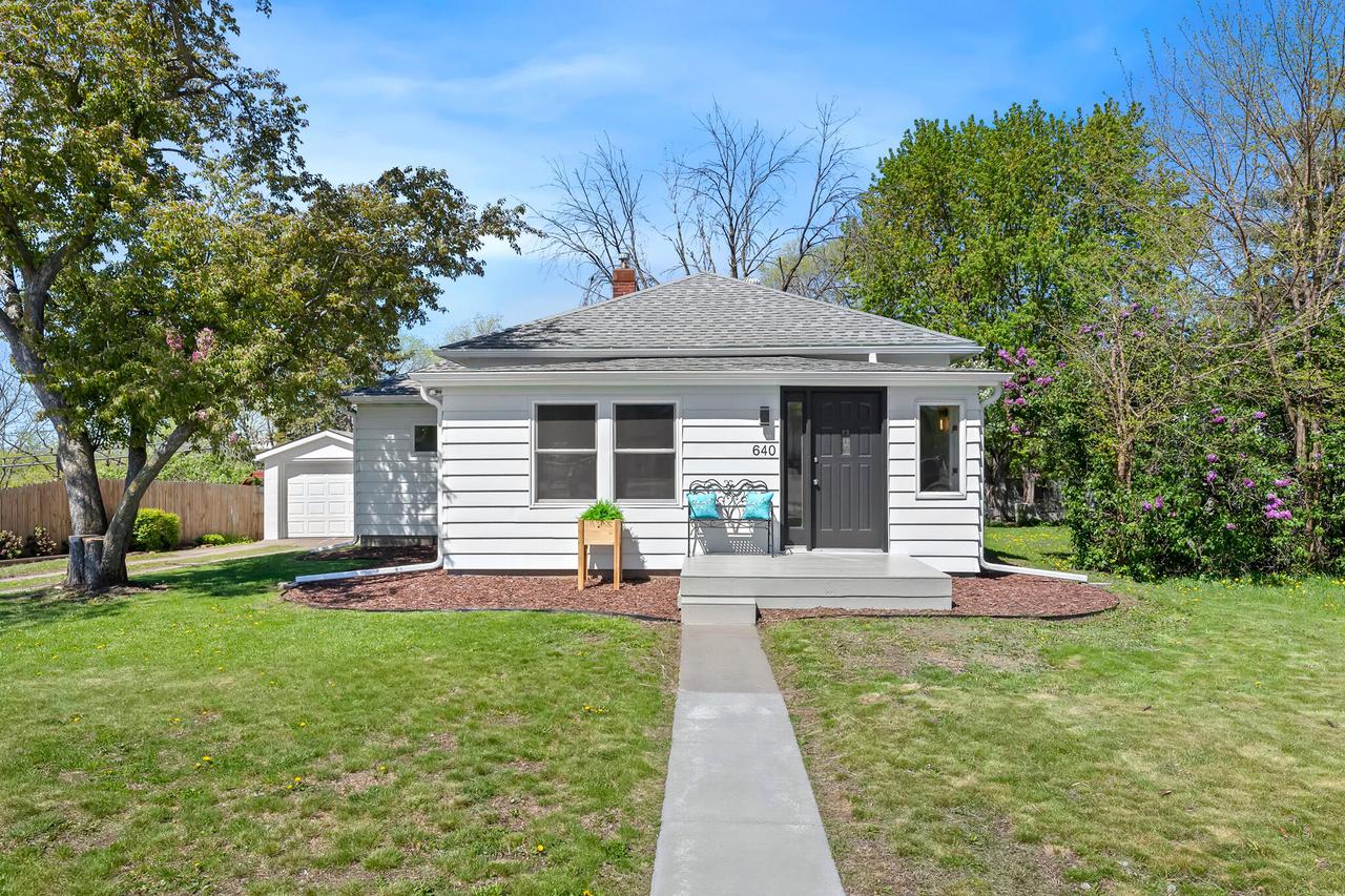 640 2nd Ave, Onalaska, WI 54650
