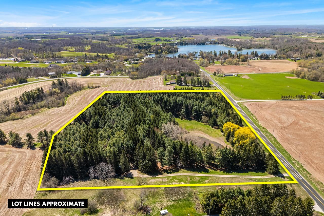 8407 Pigeon Lake, Liberty, WI 54245
