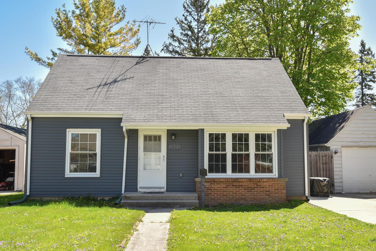 1022 7th Ave, Grafton, WI 53024