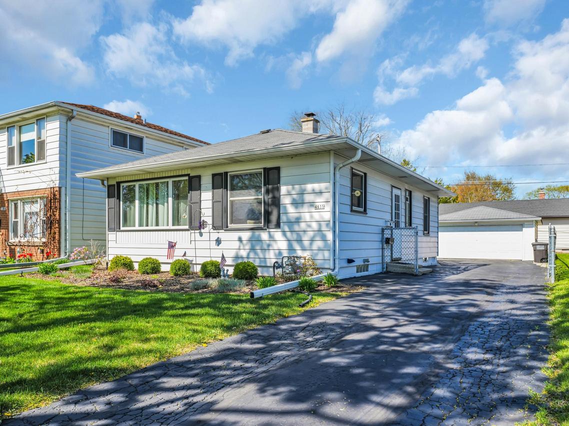4635 N 127th St, Butler, WI 53007