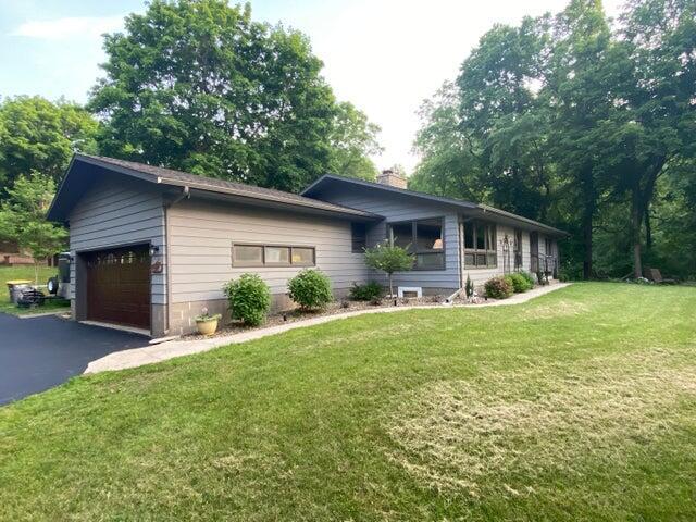 N1729 Paris Angel Dr, Shelby, WI 54601