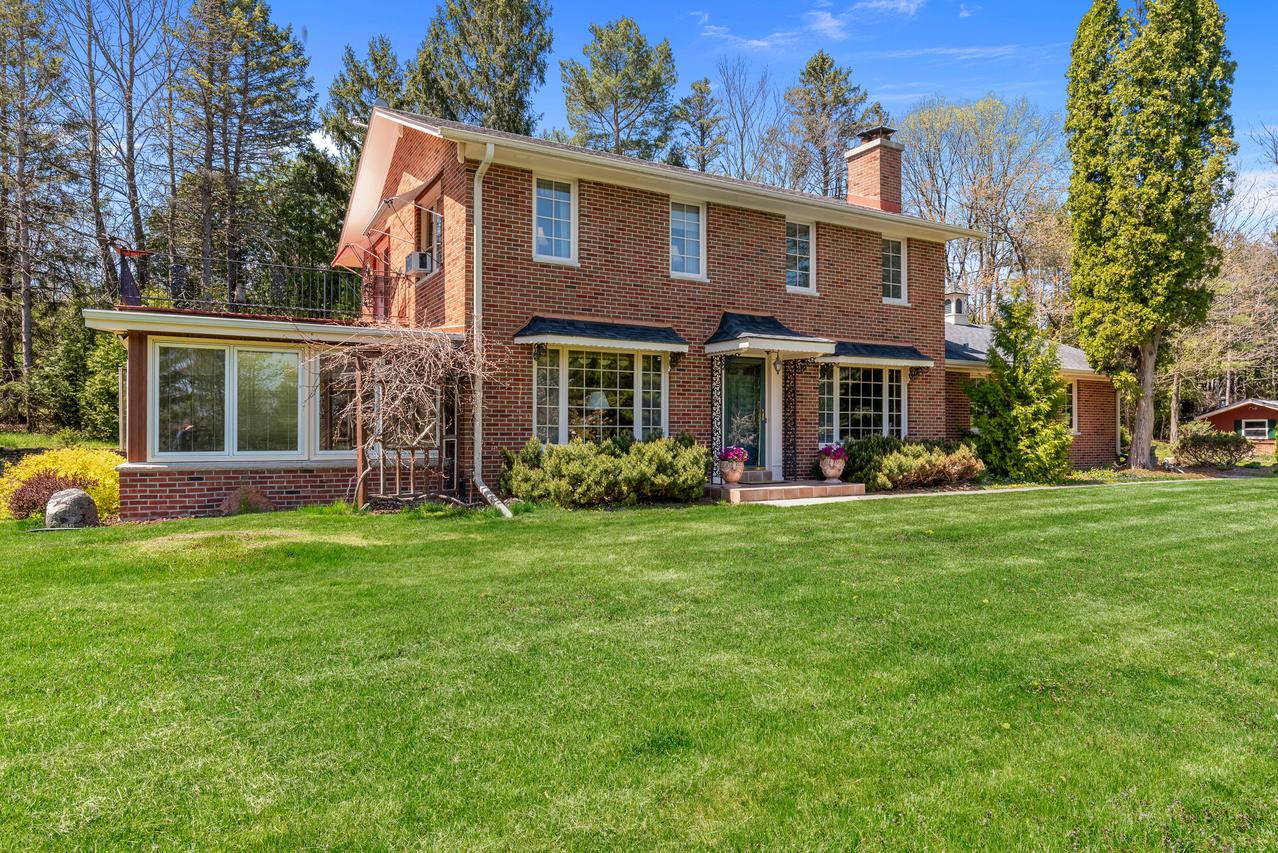 4151 Elmwood Rd, Richfield, WI 53017