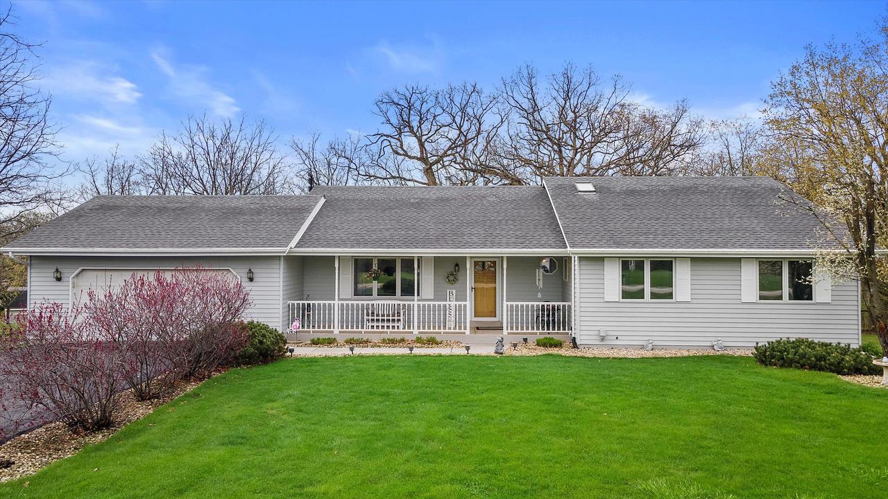 26021 Deer Ridge, Norway, WI 53185
