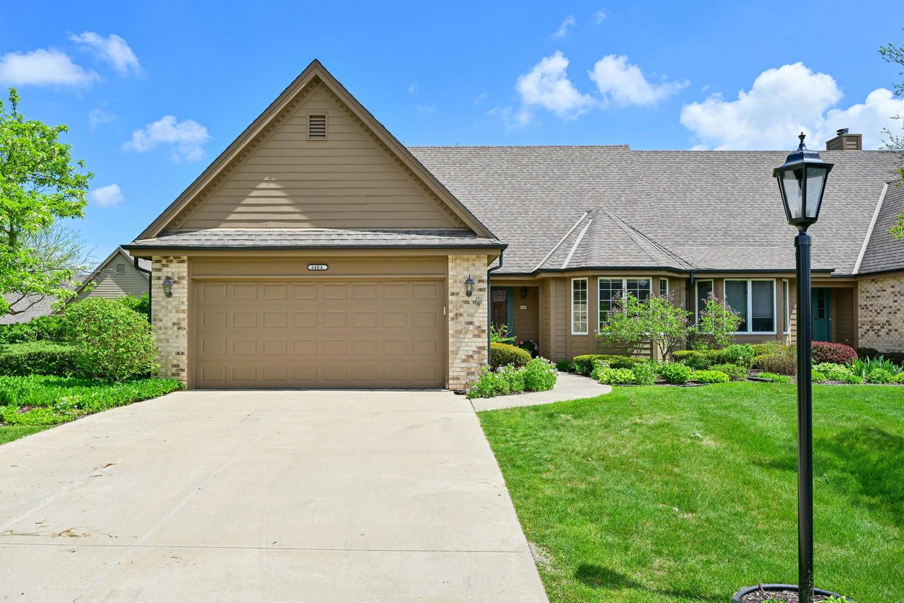 640 Mcnally Ln #A, Brookfield, WI 53045