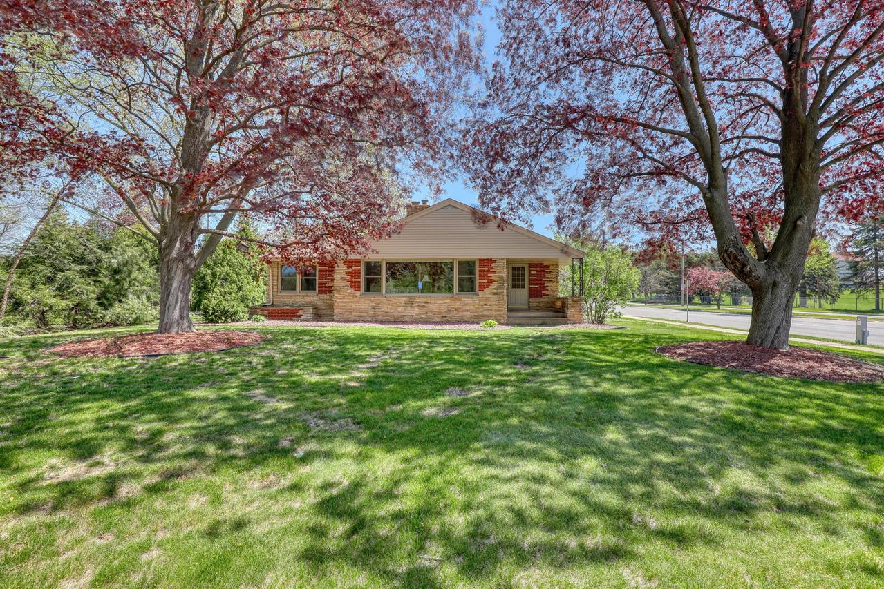 3100 N Menomonee River, Milwaukee, WI 53222