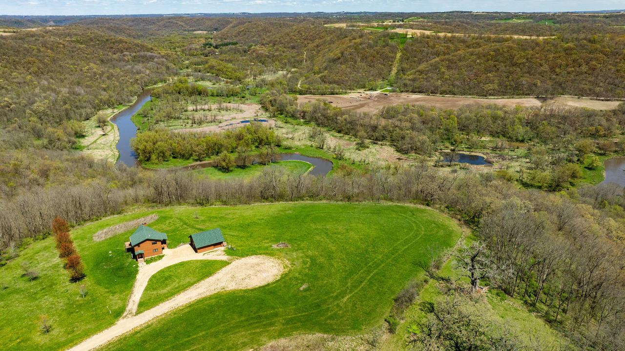 52303 Monroe Ln, Eastman, WI 53826