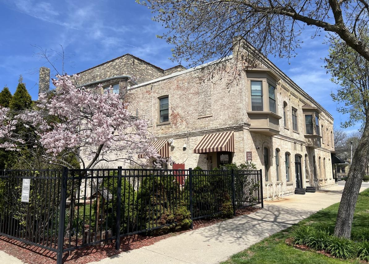 314 W Vine St #1, Milwaukee, WI 53212