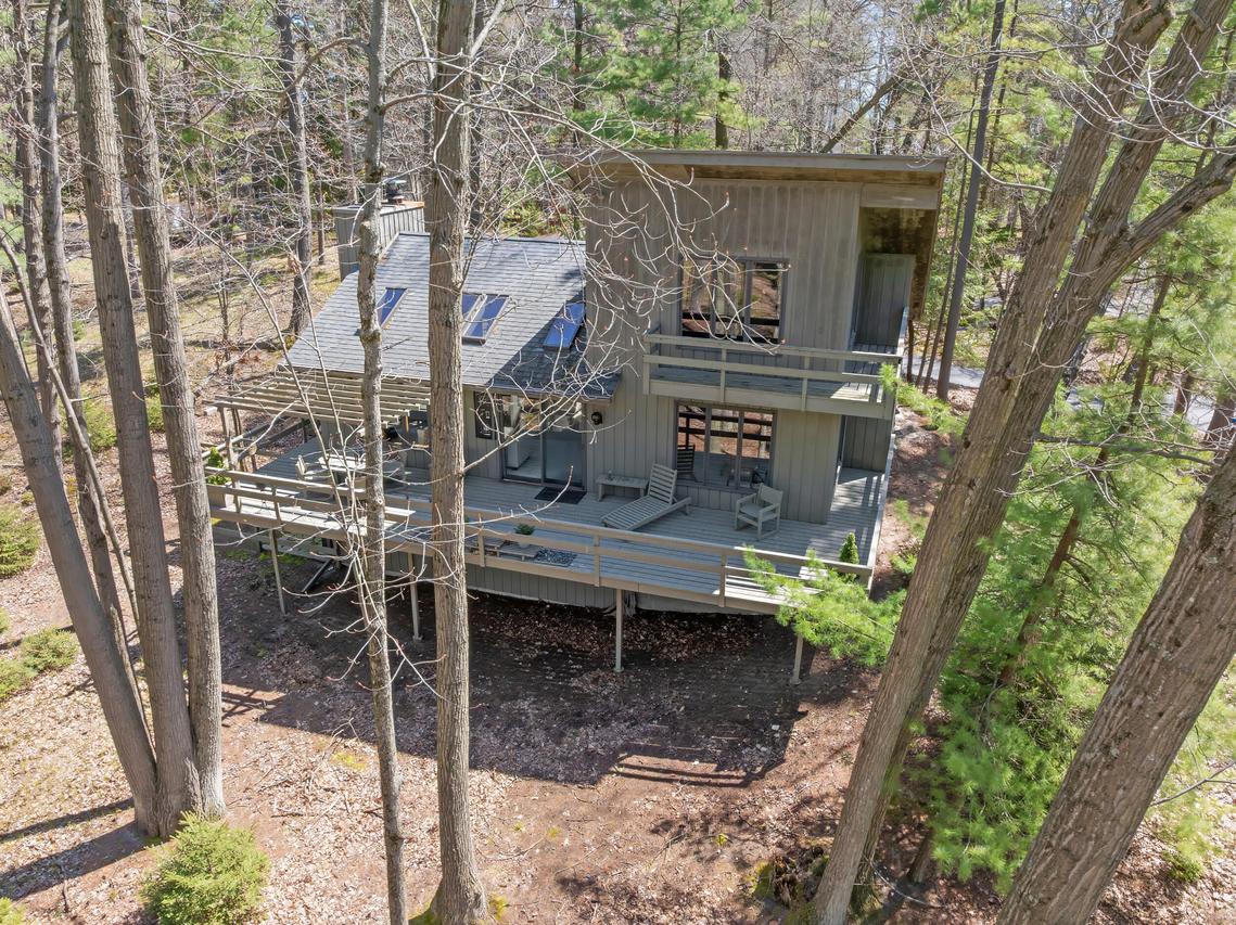 328 Whitetail Run, Wilson, WI 53081