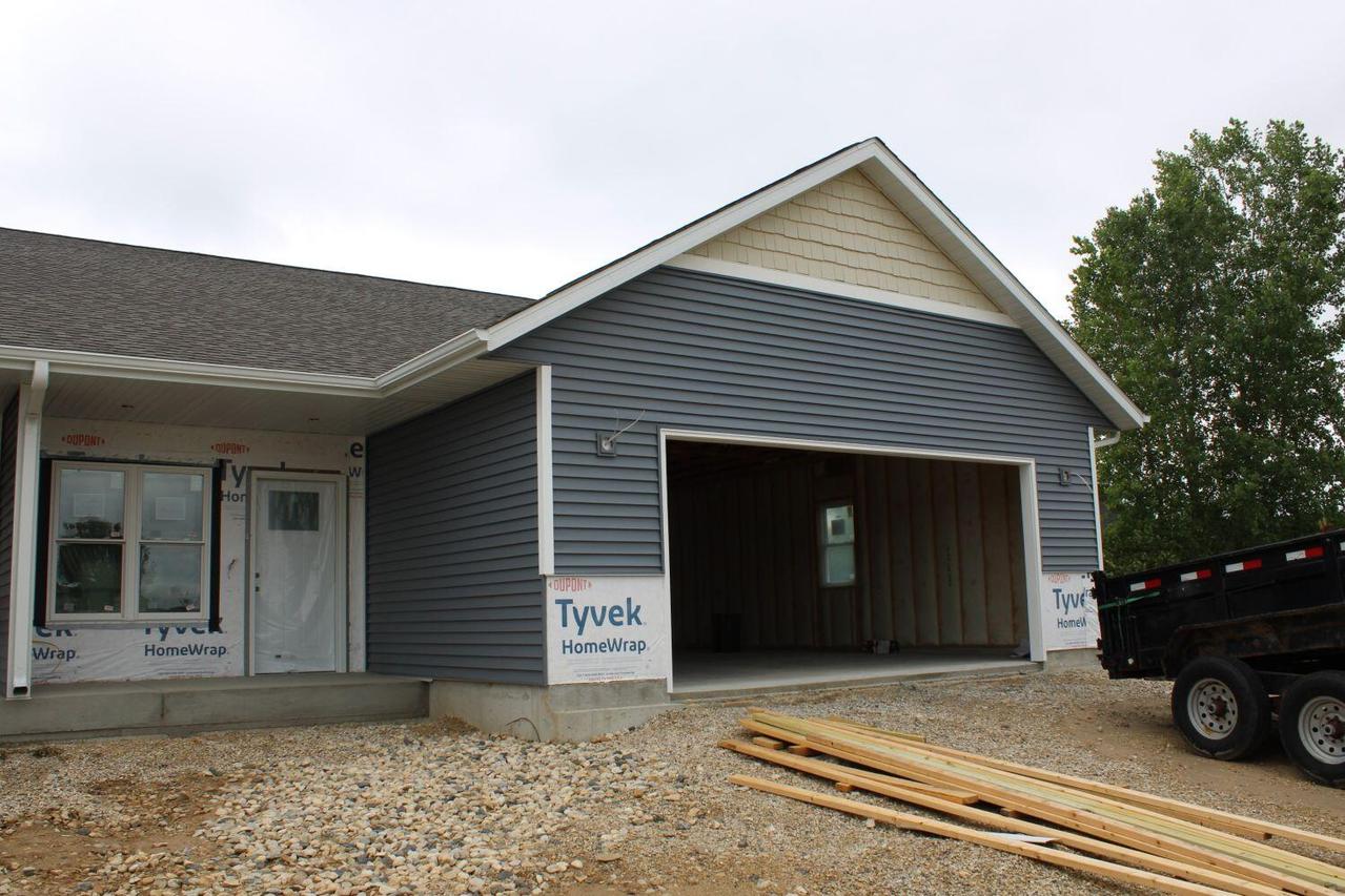 1797 Edgewood Rd #14, Kewaskum, WI 53040