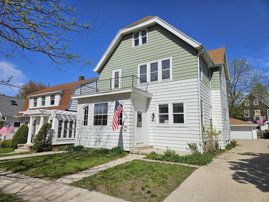 550 N 65th St #552, Wauwatosa, WI 53213