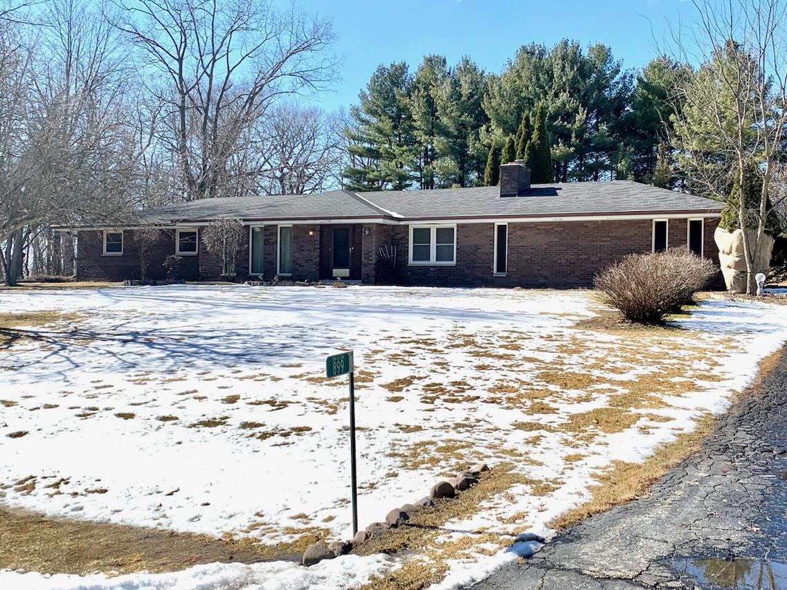 899 W Tara Hill, Erin, WI 53027