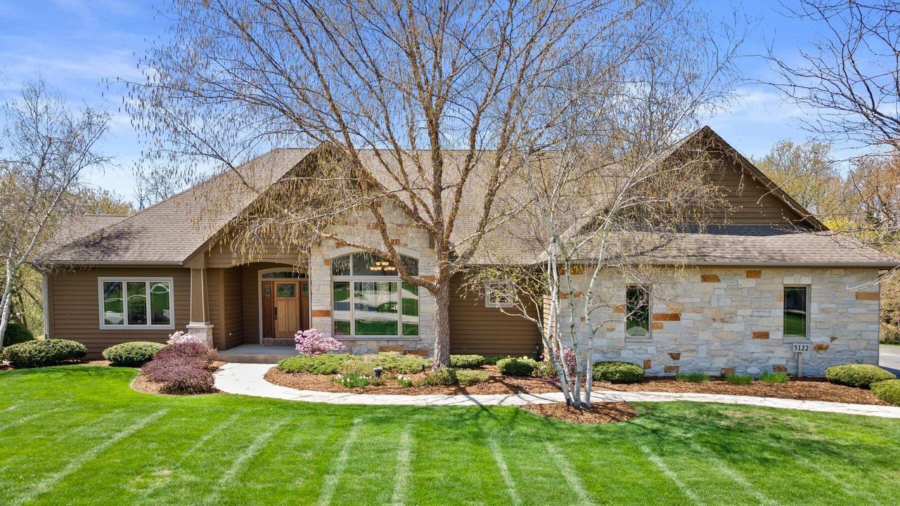 5122 Alexander Dr, Caledonia, WI 53402