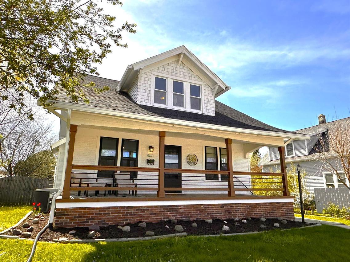 1010 N 26th St, Sheboygan, WI 53081