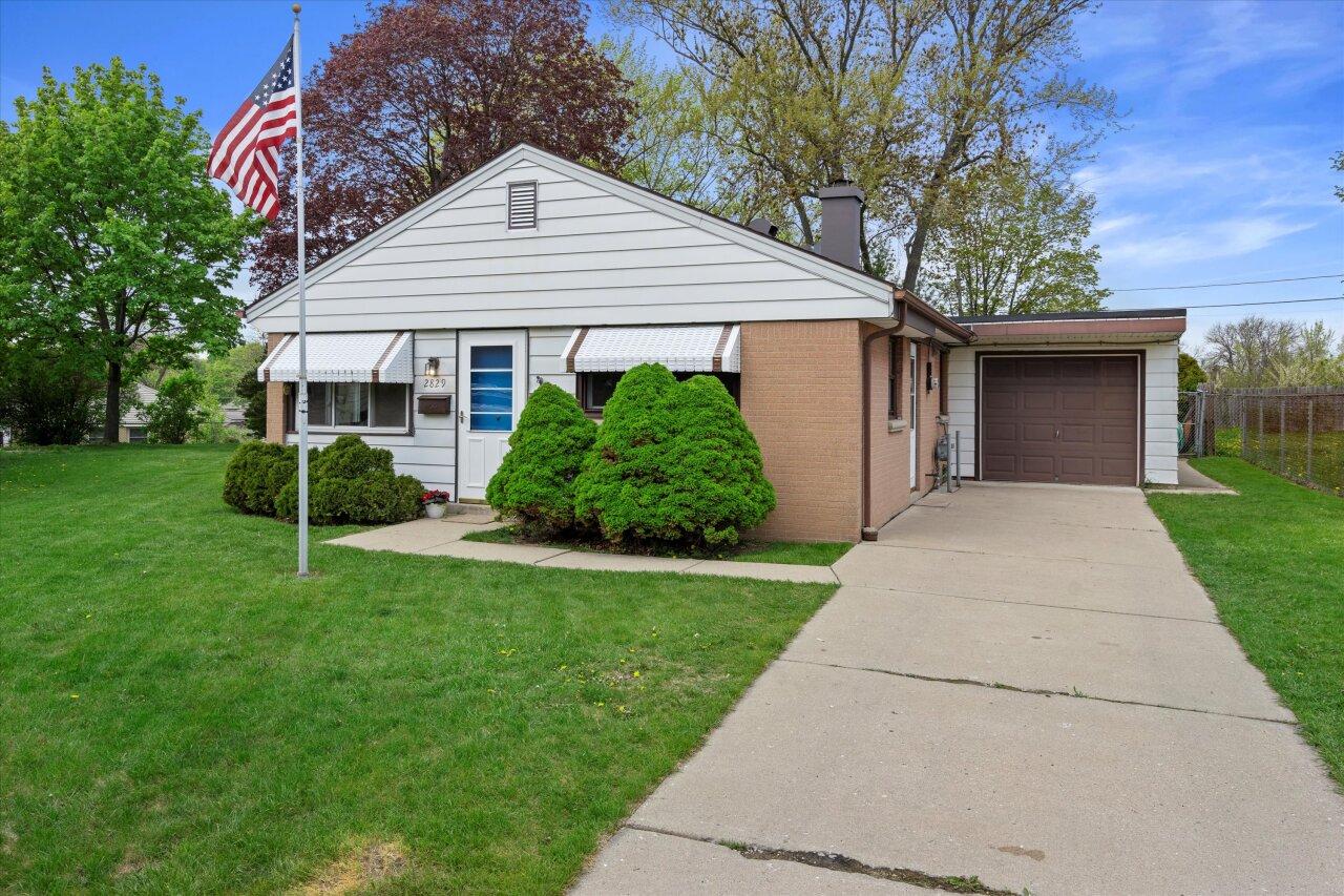 2829 S 56th Ct, Milwaukee, WI 53219