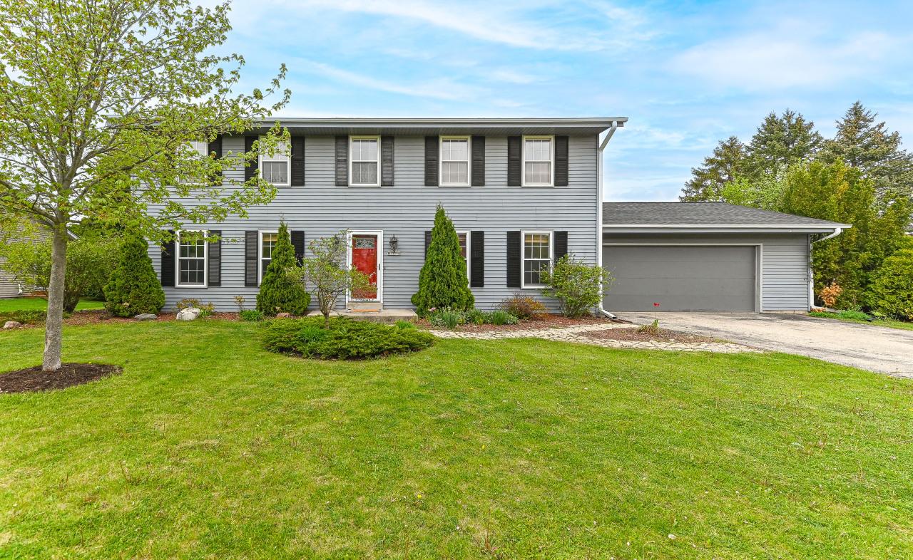 S81W17204 Joel Dr, Muskego, WI 53150