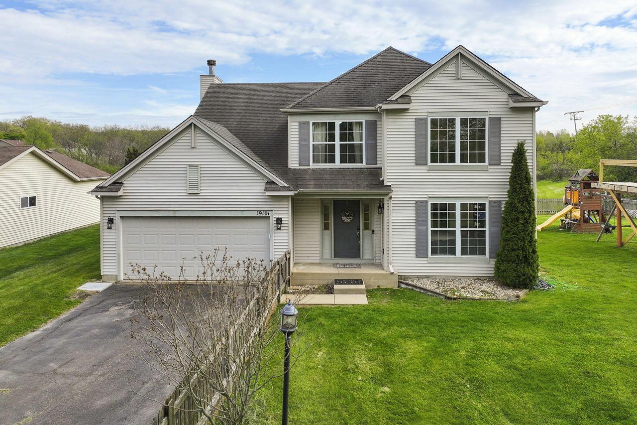 19101 83rd St, Bristol, WI 53104