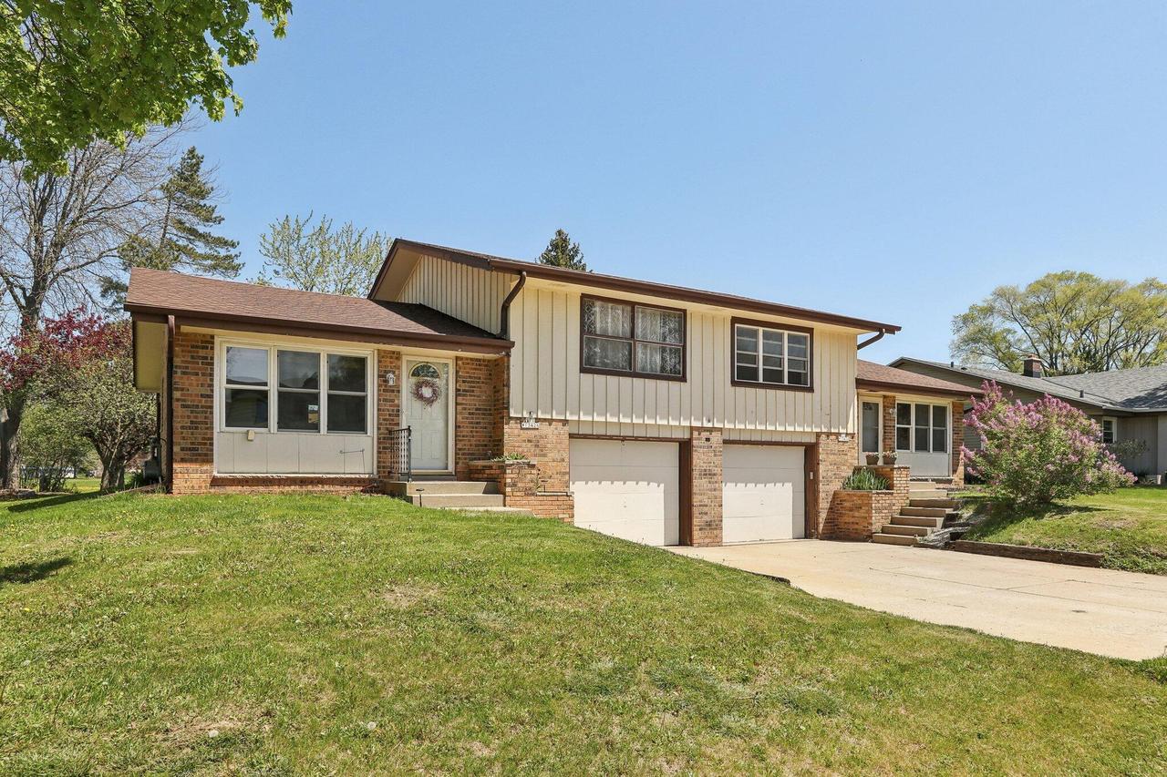 S70W13426 Fennimore Ln #13424, Muskego, WI 53150