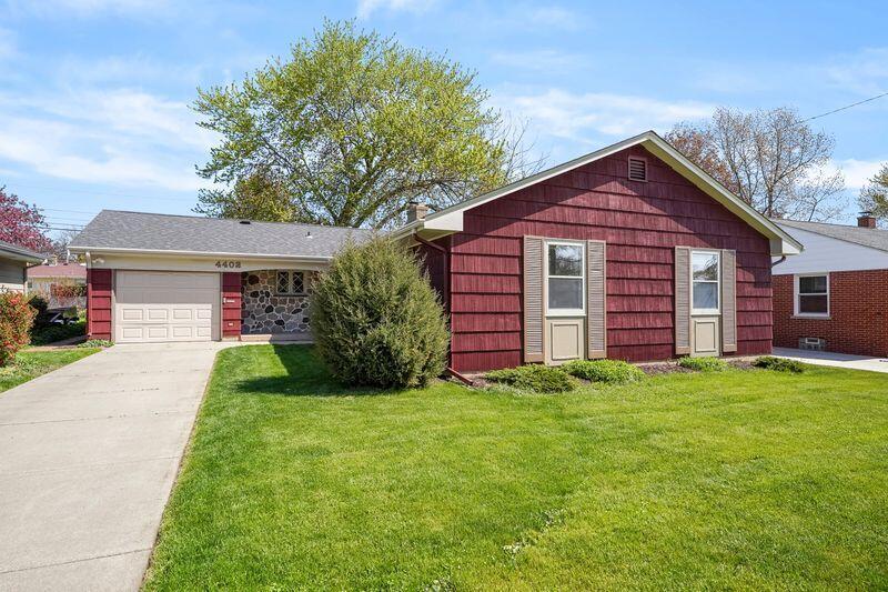 4402 68th St, Kenosha, WI 53142