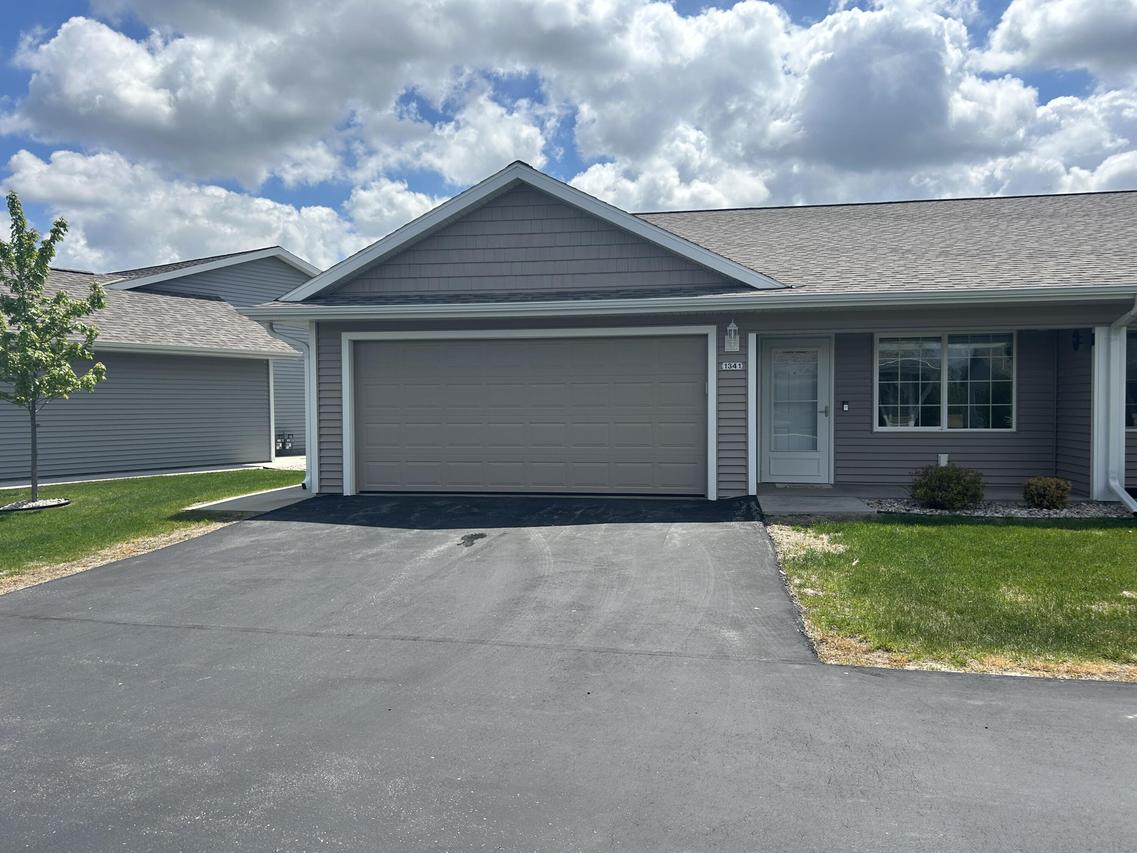 1341 S Wilson Ave #10-4, Hartford, WI 53027