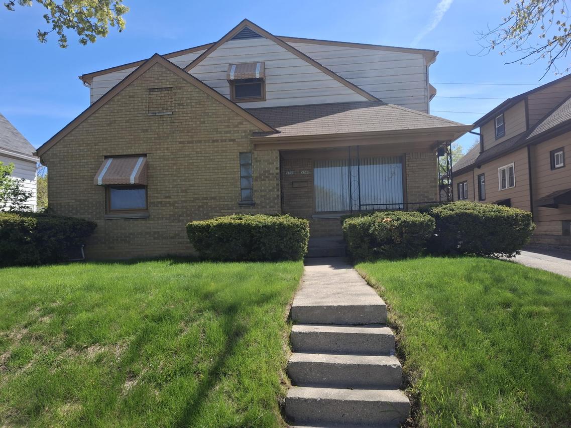 5758 N 43rd St #5760, Milwaukee, WI 53209