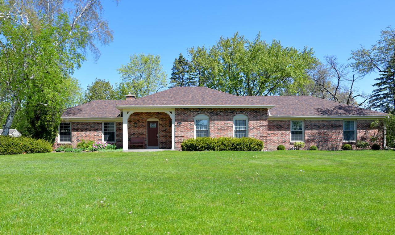 18330 Elm Ter., Brookfield, WI 53045