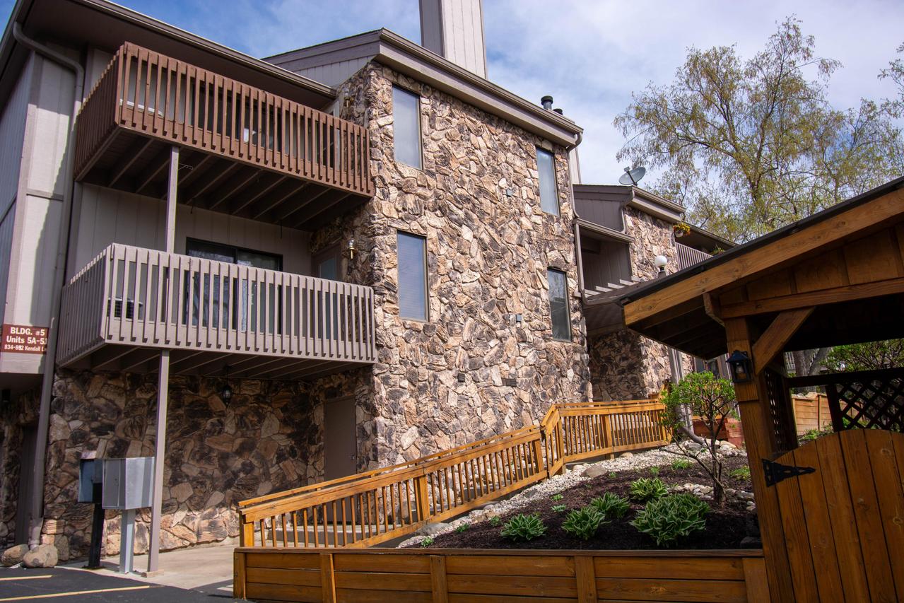 848 Kendall Ln #5H, Lake Geneva, WI 53147