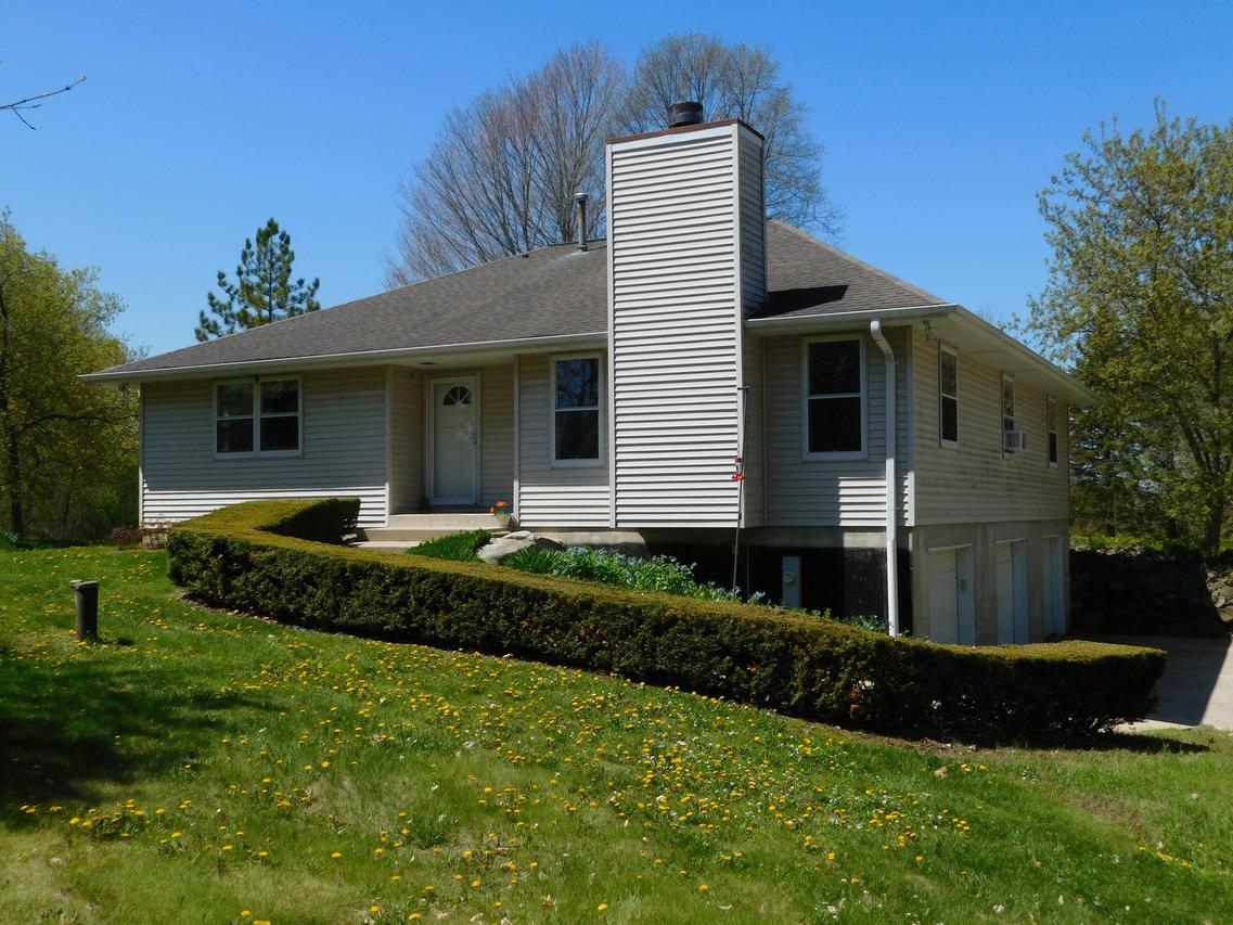 2131 Cold Springs, Saukville, WI 53080